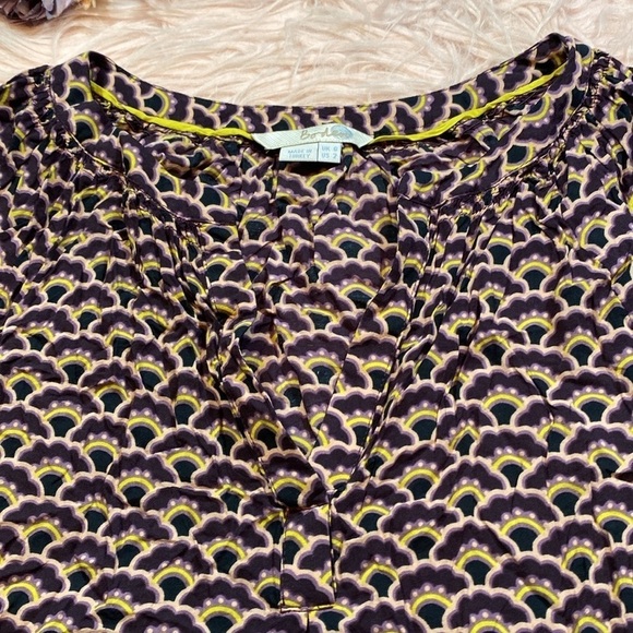 Boden Geometric Floral Retro Patterned Popover Blouse - Picture 4 of 11